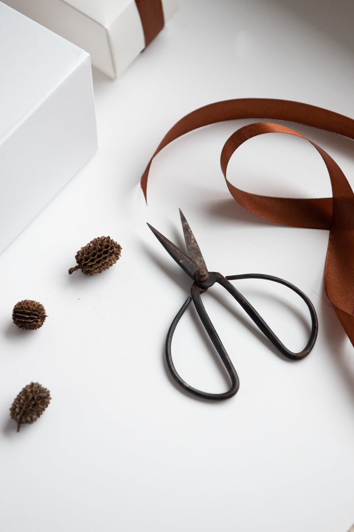 Stratum Aesthetics Annual Gift Guide 2025